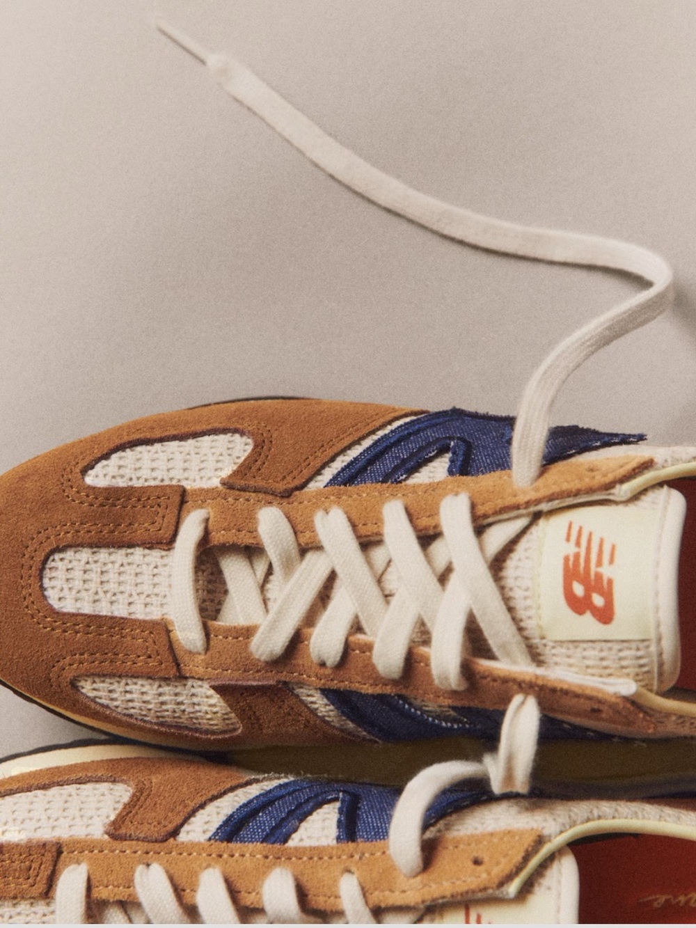 Sezane x New Balance 471 Sneakers - Picture 2 of 8